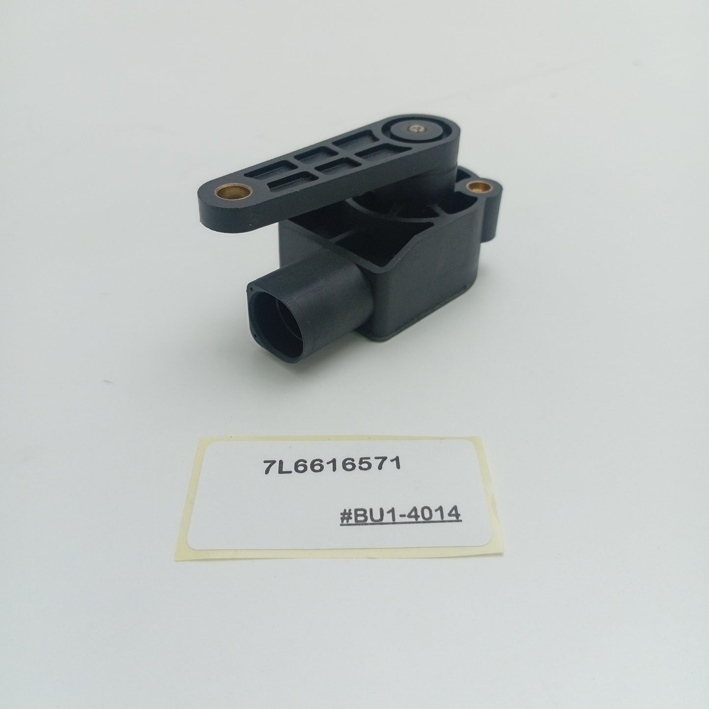 2002-2010 Volkswagen Touareg Headlight Level Sensor 7L6616571