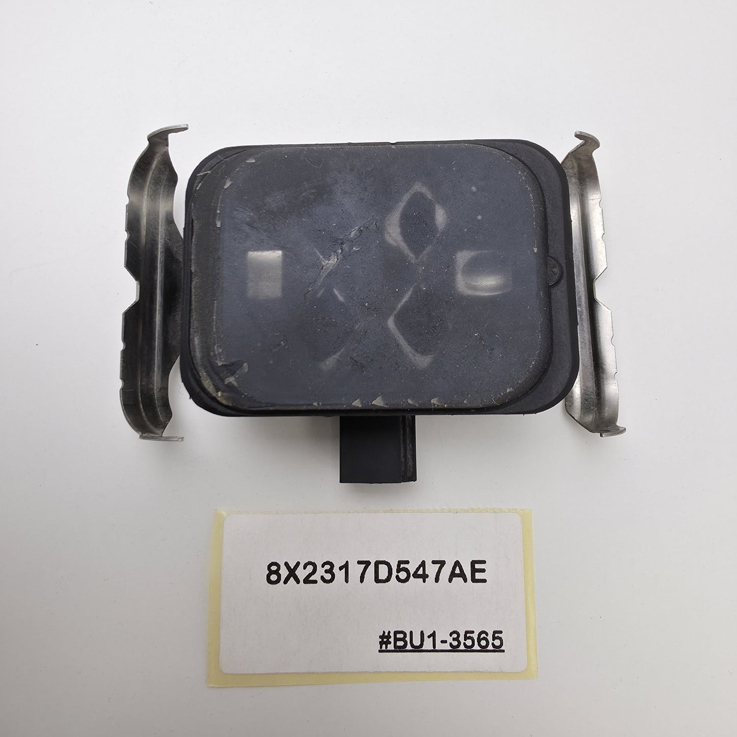 2009-2018 Land Rover Discovery Windshield Rain Sensor Module 8X2317D547AE
