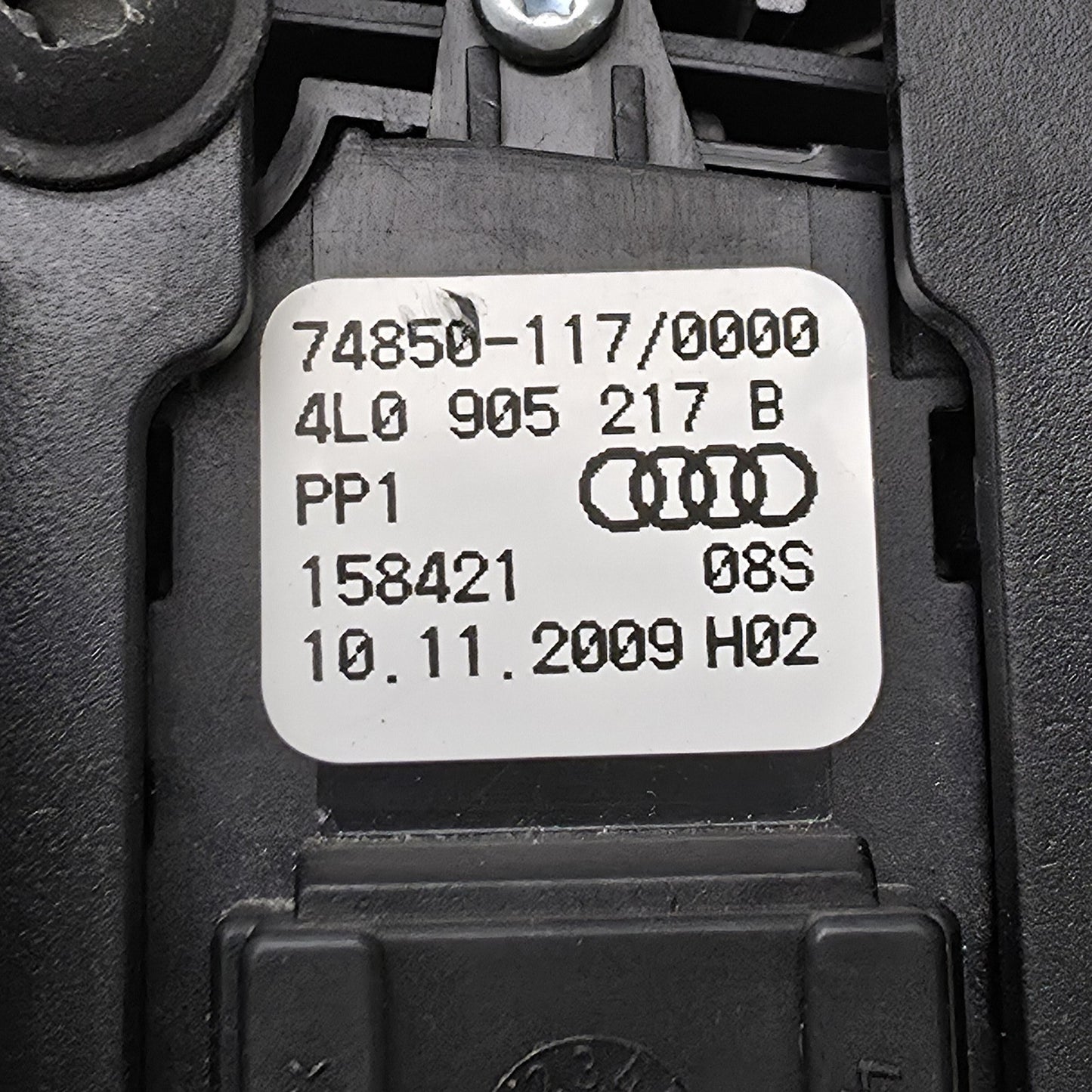 2005-2015 Audi Q7 Center Console Radio Professional Controller 4L0864261C