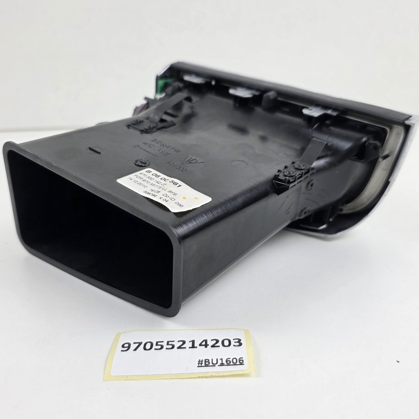 2010-2016 Porsche Panamera Dashboard Air Vent Right Front Inner 97055214203