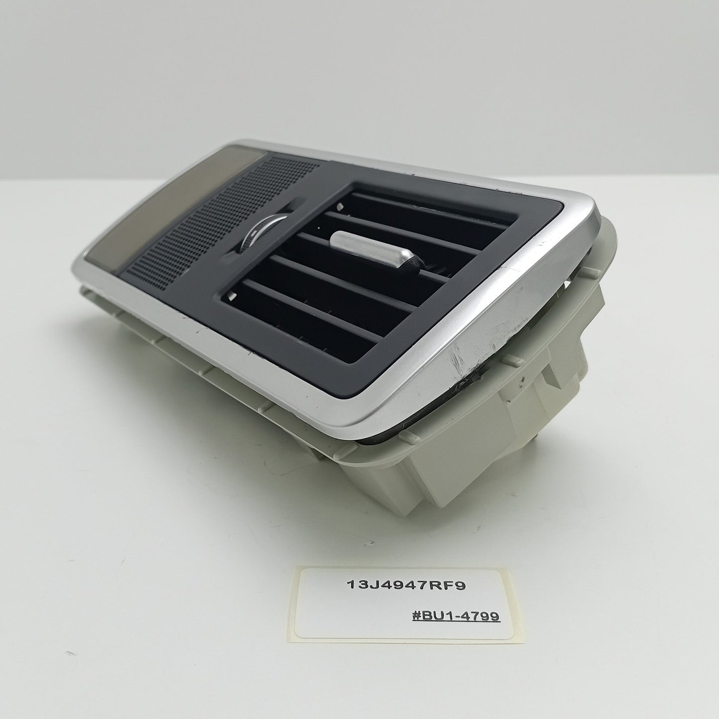 2014-2016 Land Rover Range Rover REAR ROOF CONSOLE AIR VENT LIGHT 13J4947RF9