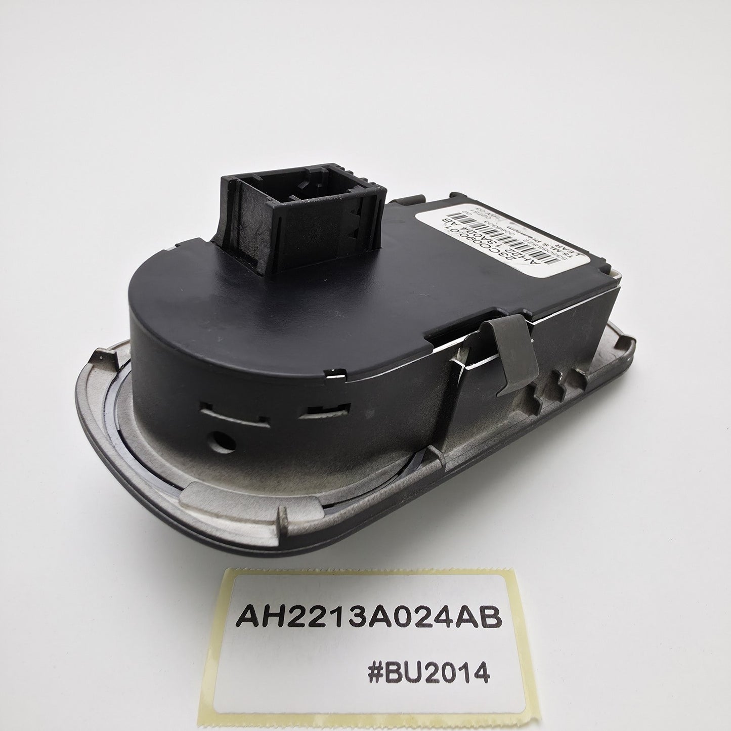 2010-2016 Land Rover Discovery 4 HEADLIGHT CONTROL SWITCH AH2213A024AB
