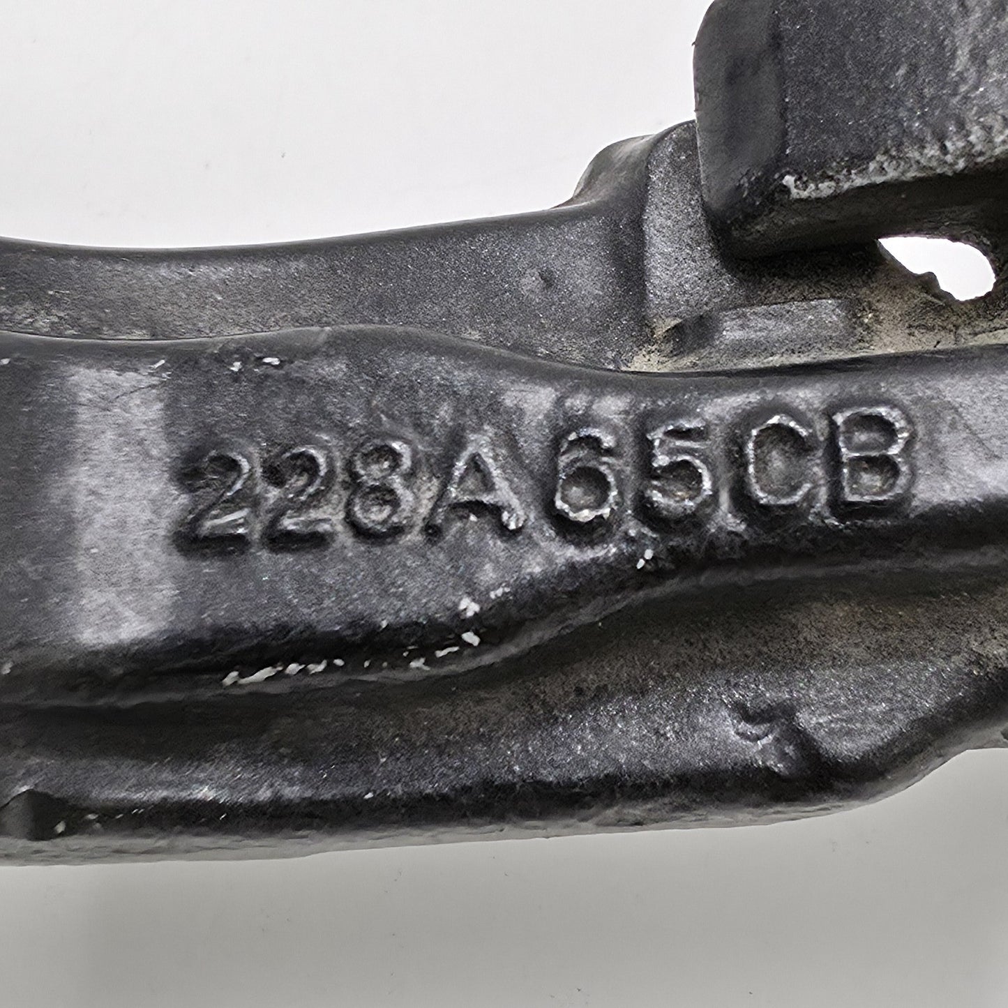 2009-2015 Jaguar XF Door Hinge 8X23228A65CB