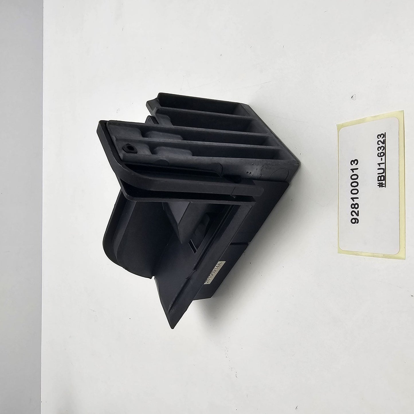 2011 BMW X5 Rear Left Driver Side Roller Blind Support Bracket 928100013