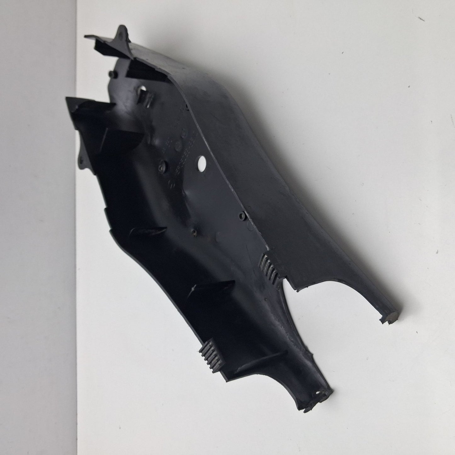 2004-2010 Mercedes-Benz CLS Rear Lower Suspension Control Arm Cover A2113520388
