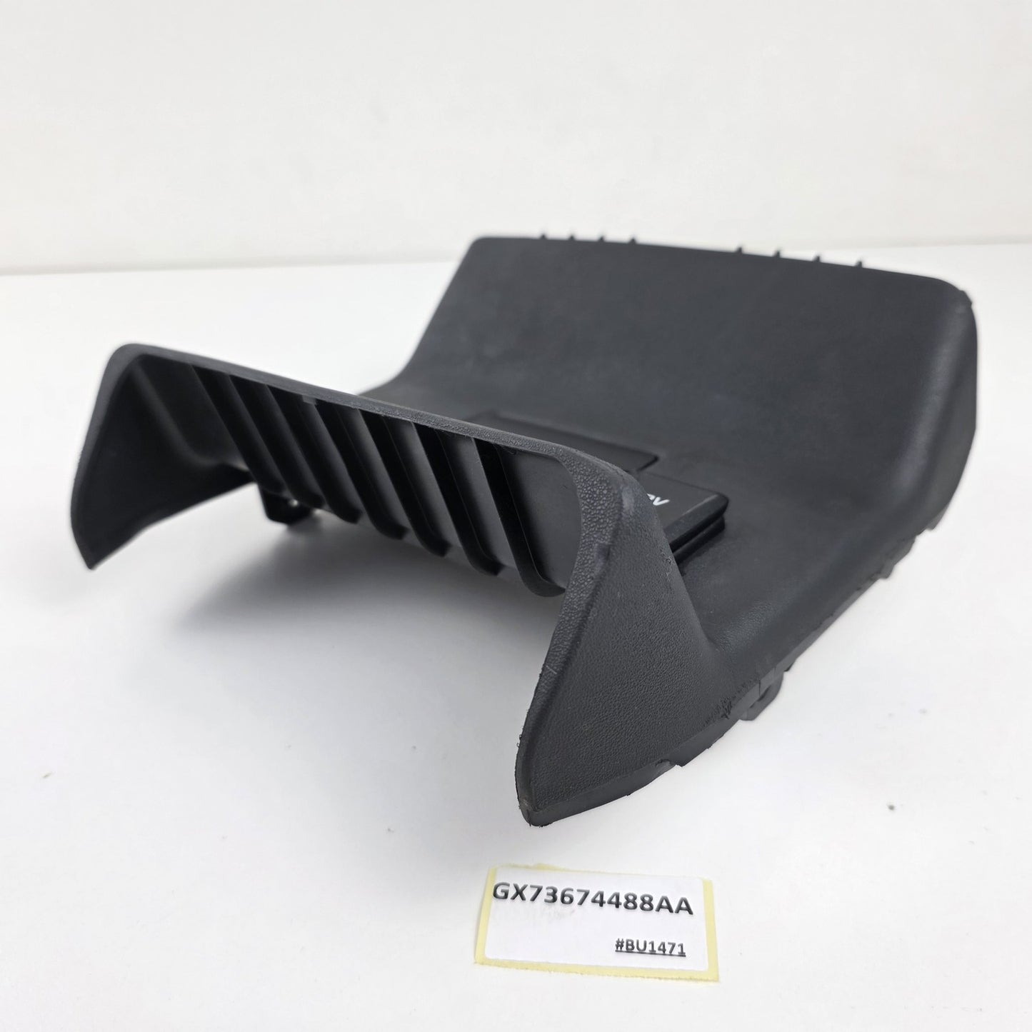 2015-2024 Jaguar XE REAR CONSOLE AIR VENT GX7367448AA