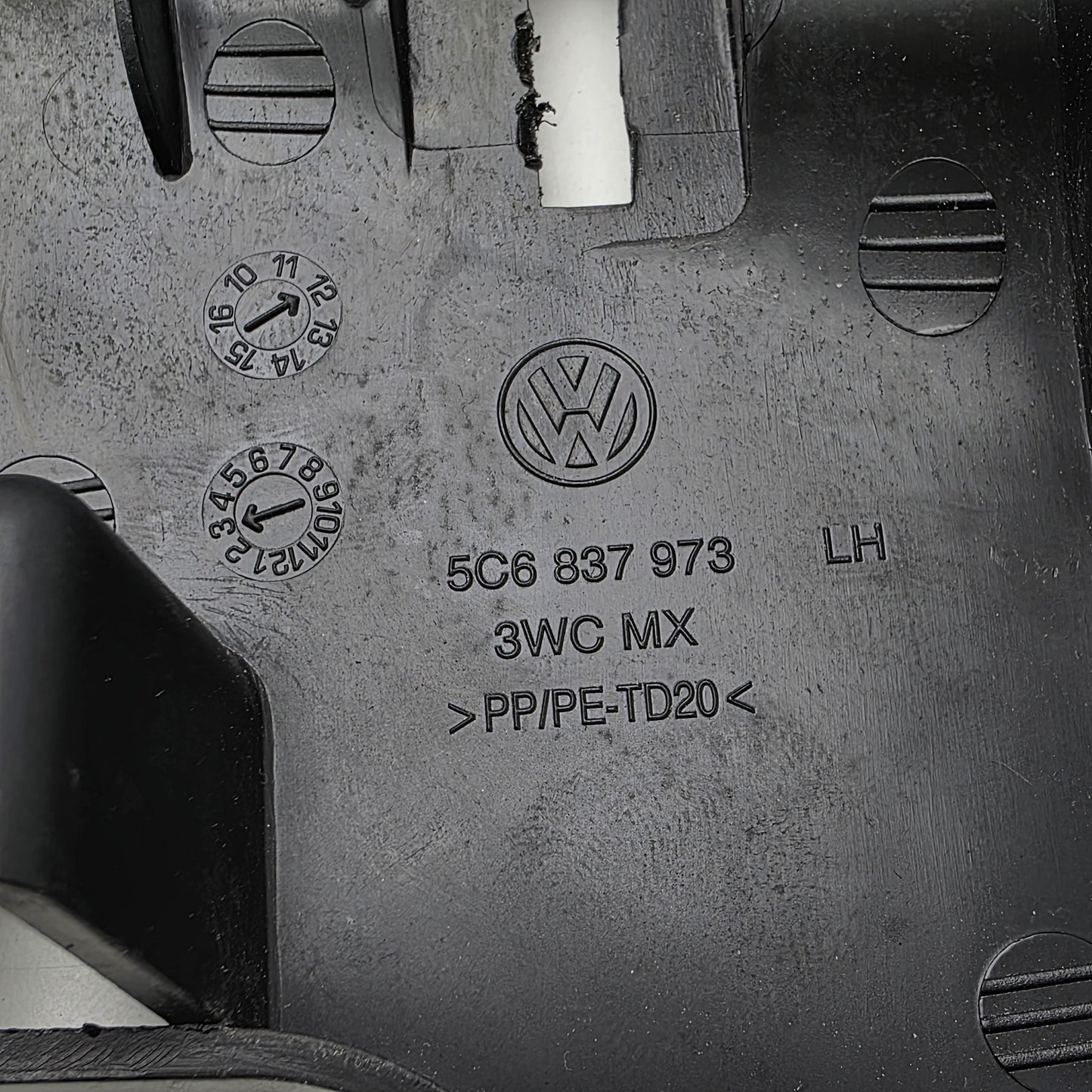 2011-2018 Volkswagen Jetta Door Trim Molding 5C6837973