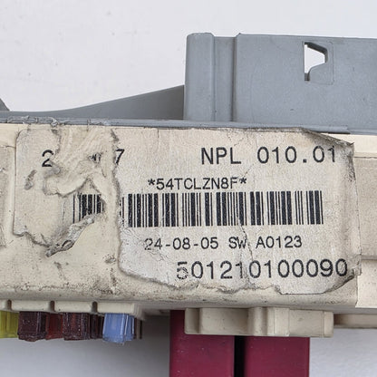 2006-2008 Maserati Quattroporte M139 Front Left Dashboard Fuse Box 501210100090