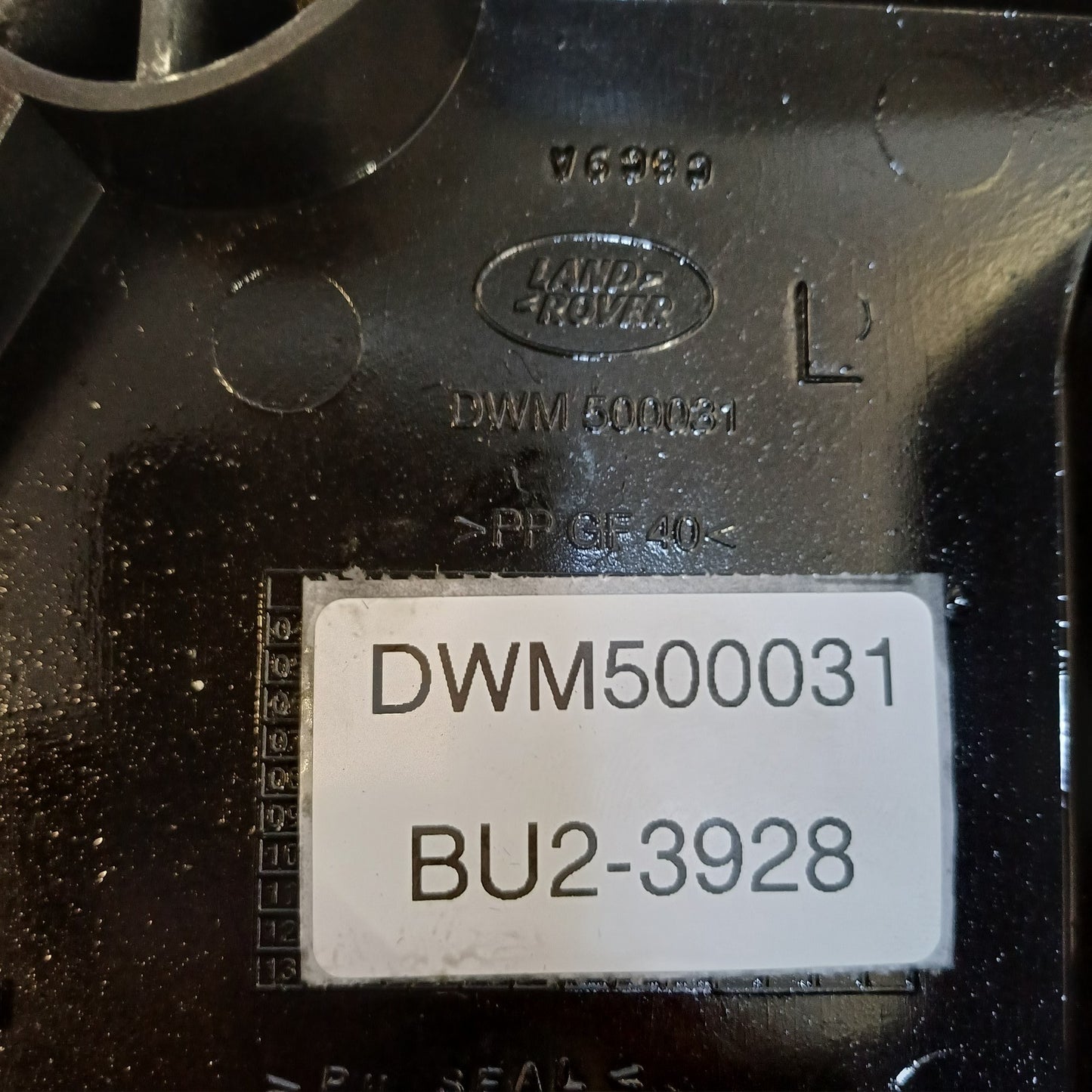 2008-2013 Land Rover LR3 Battery Tray DWM500031