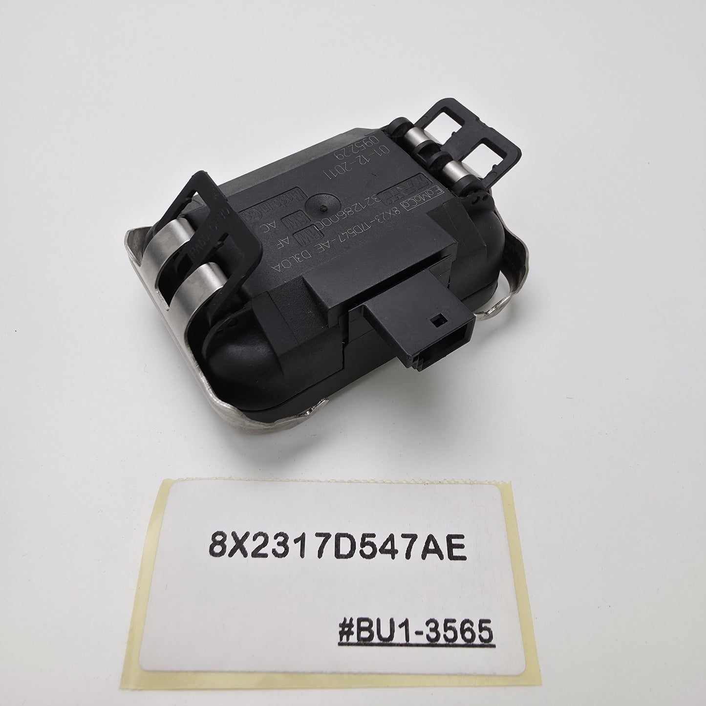 2013 Land Rover Range Rover Sport Windshield Rain Sensor Module 8X2317D547AE