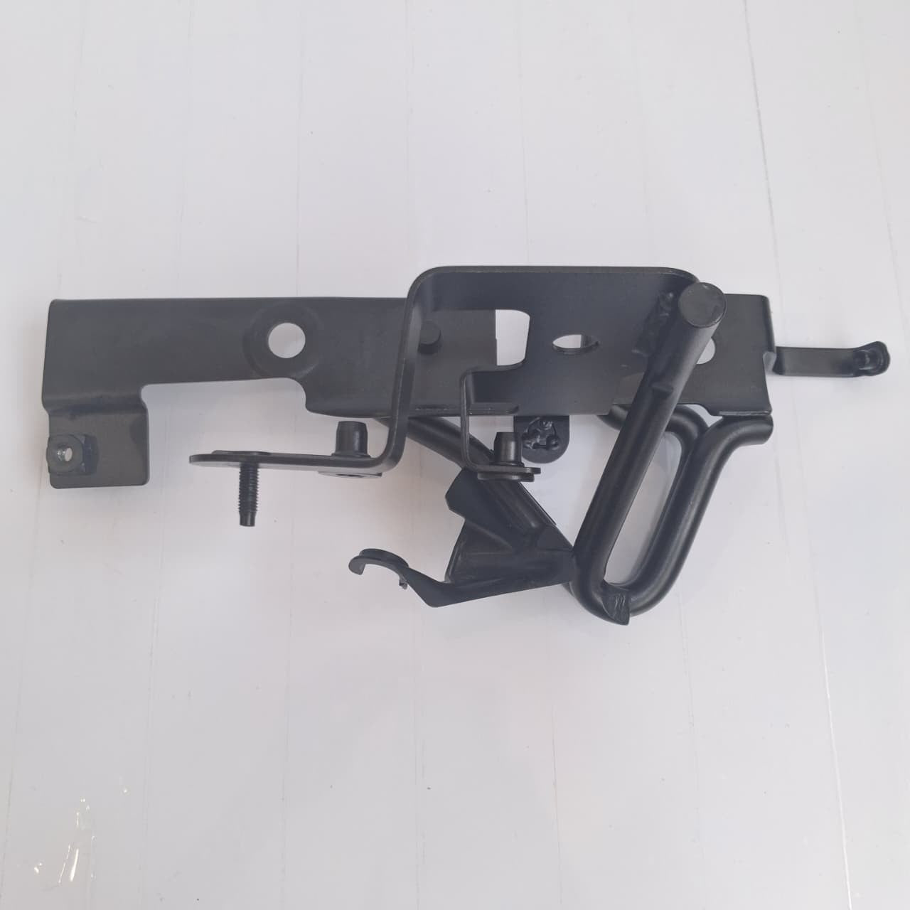 11-12 BENTLEY CONTINENTAL GT Rear Right Seat Belt Guide Bracket 3W8880304