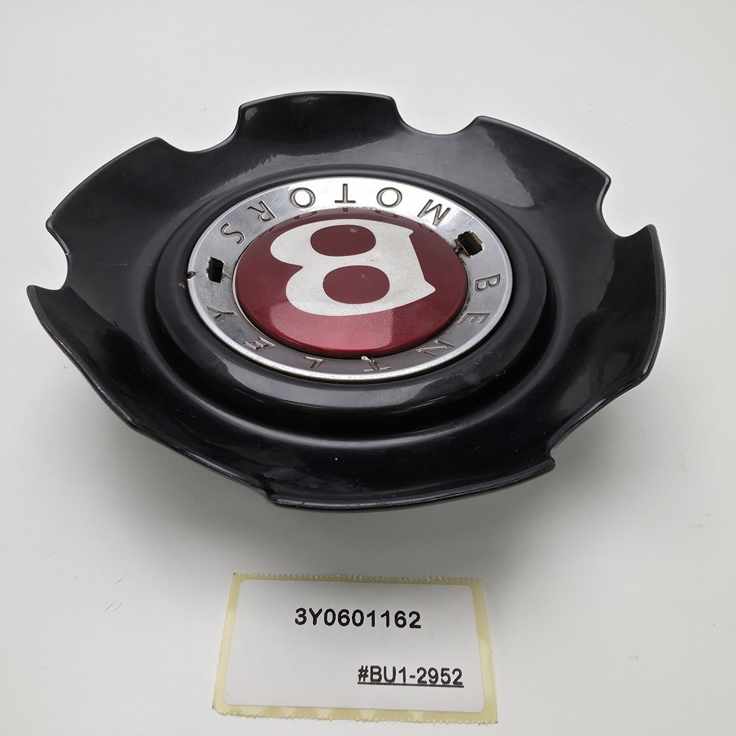 2019 Bentley Bentayga "B" WHEEL CENTER CAP 3Y0601162