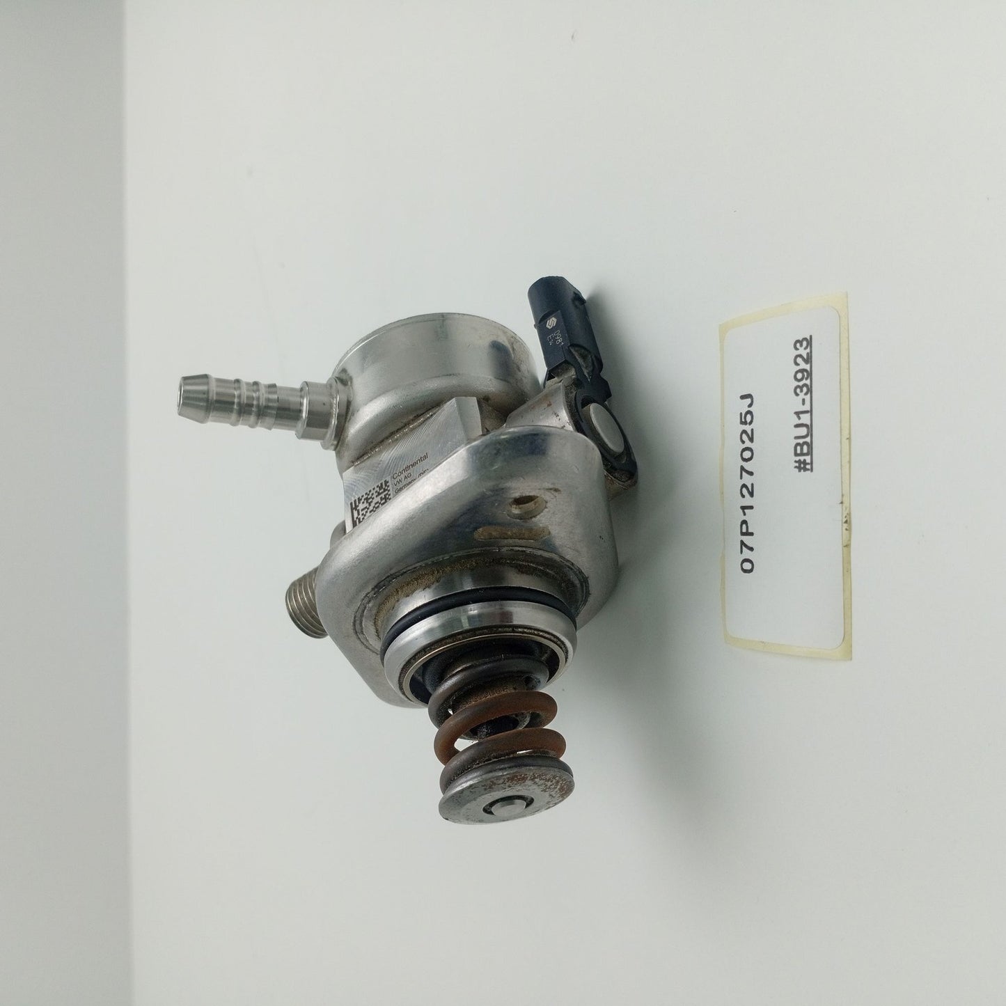 2010-2018 Bentley Continental HIGH PRESSURE PUMP 07P127025J