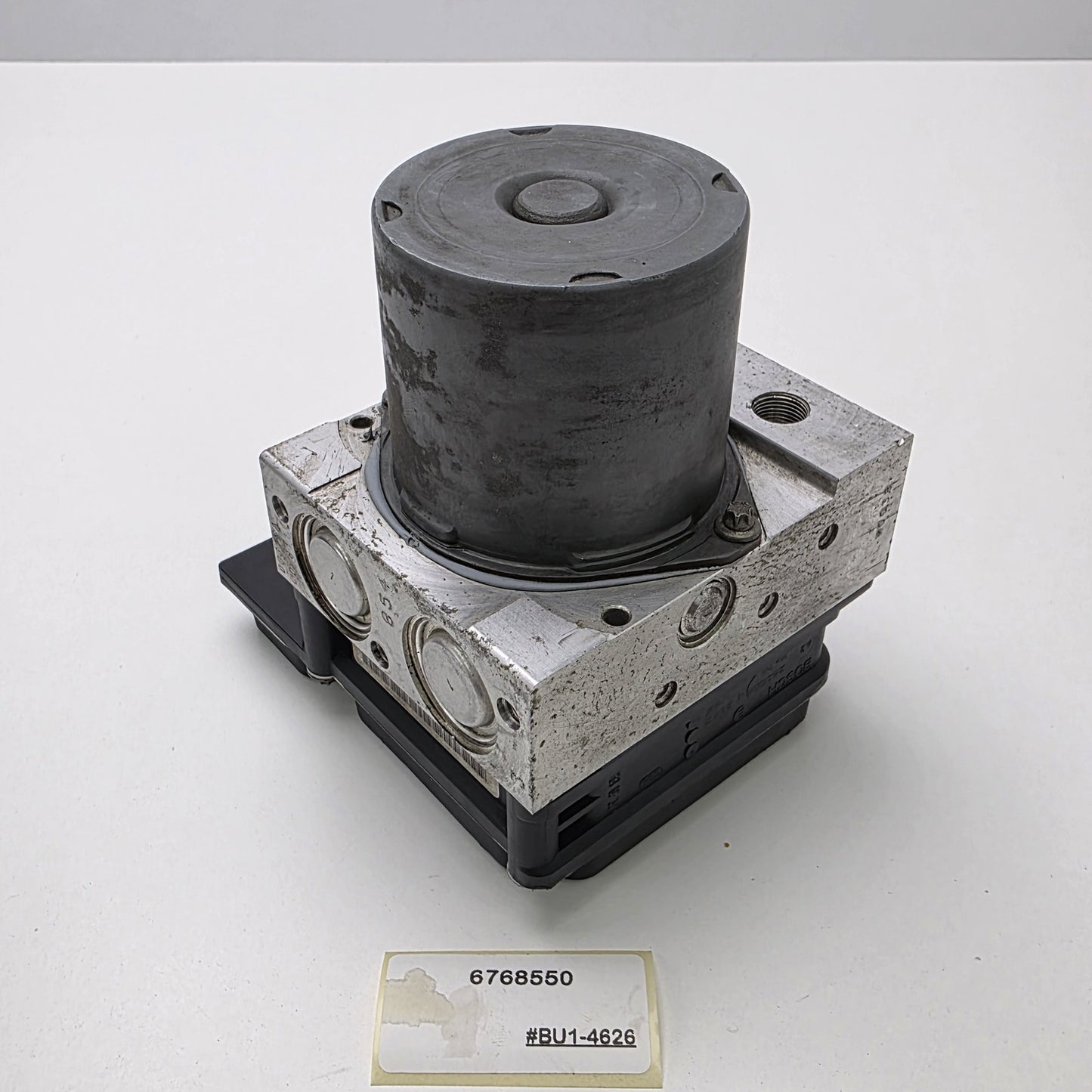 2013-2015 BMW X1 ABS Antilock brake pump module 6768550