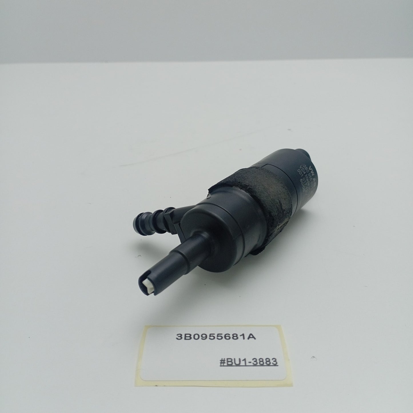 2003 Audi A4 Headlight Washer Pump 3B0955681A