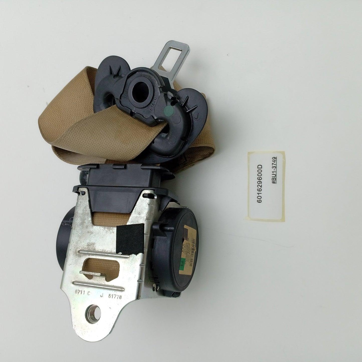 2003-2010 BMW E60 Front Right Seat Belt 601629600D