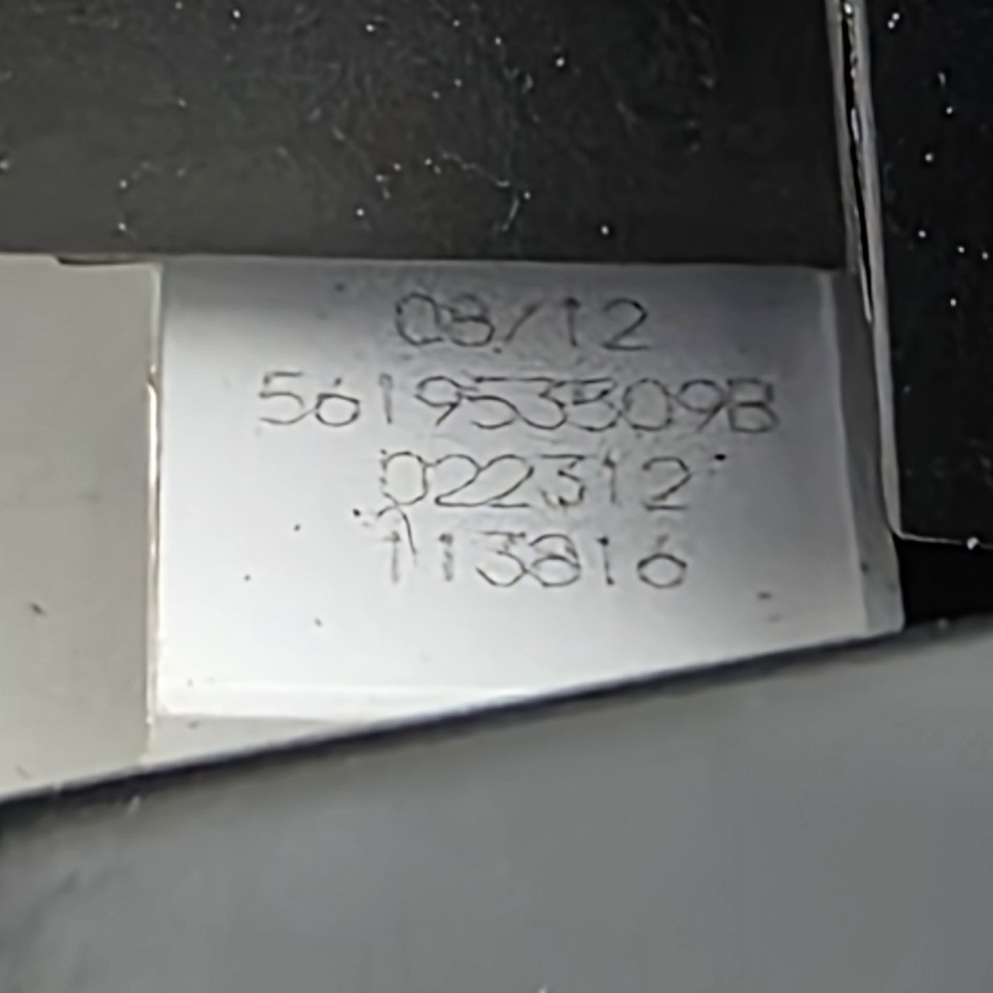 2012-2019 Volkswagen Tiguan Instrument Panel Air Duct 561819728