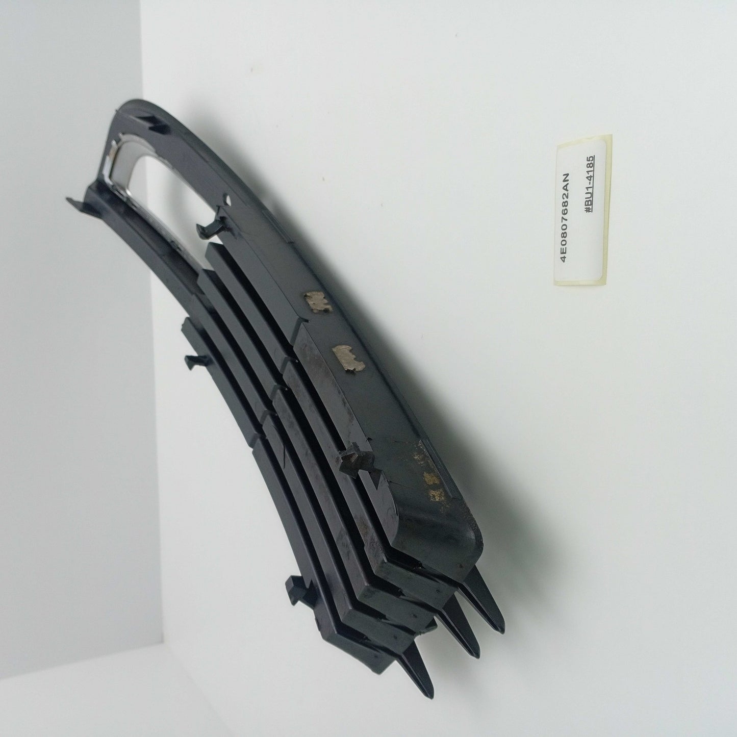 2008-2010 Audi A8L Front Bumper Fog Light Grille 4E0807682AN