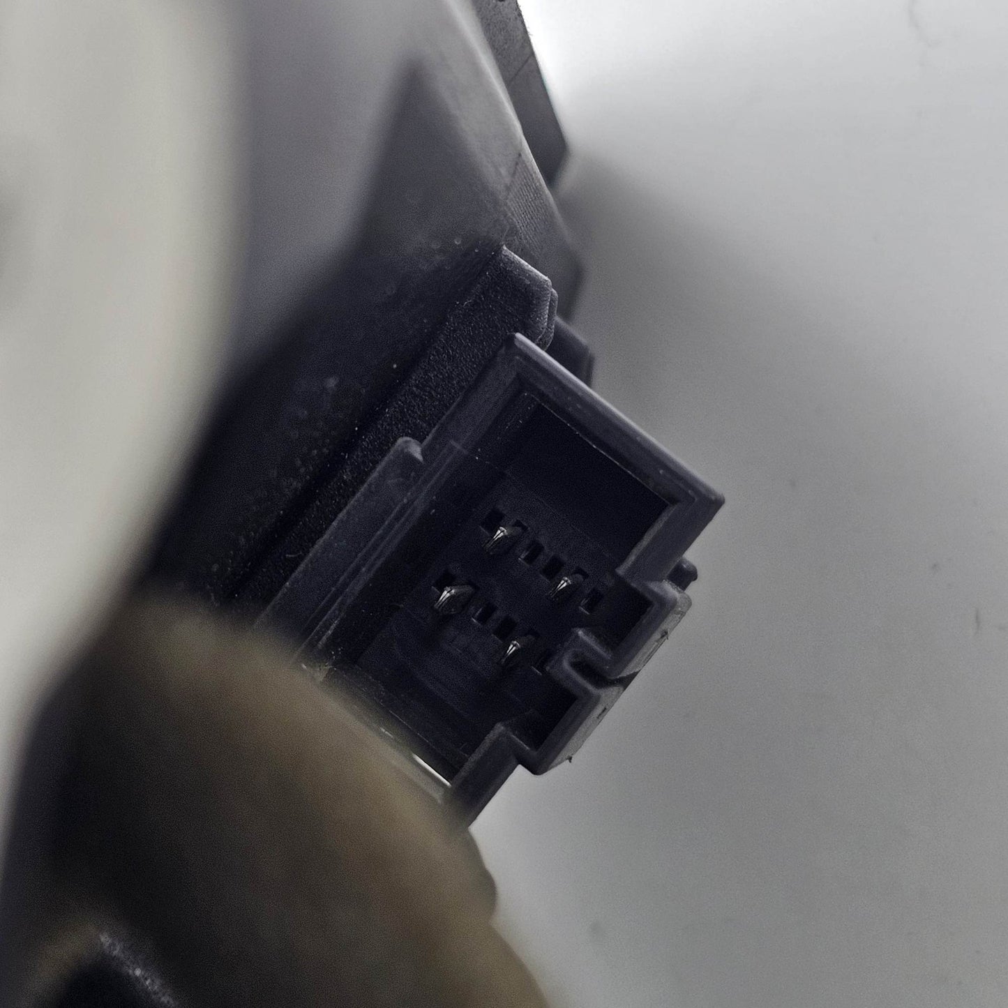 2011-2018 Audi A8 Pkg Tray Speaker 4H0035826