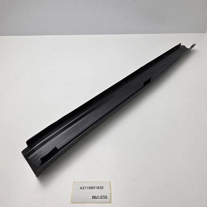 2002-2009 Mercedes-Benz E-Class Front Right Door Sill Entry Trim A2116801835