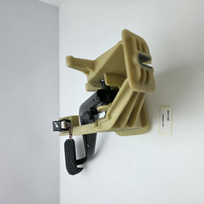 2010-2017 BMW 5 BRAKE PEDAL 4010989A