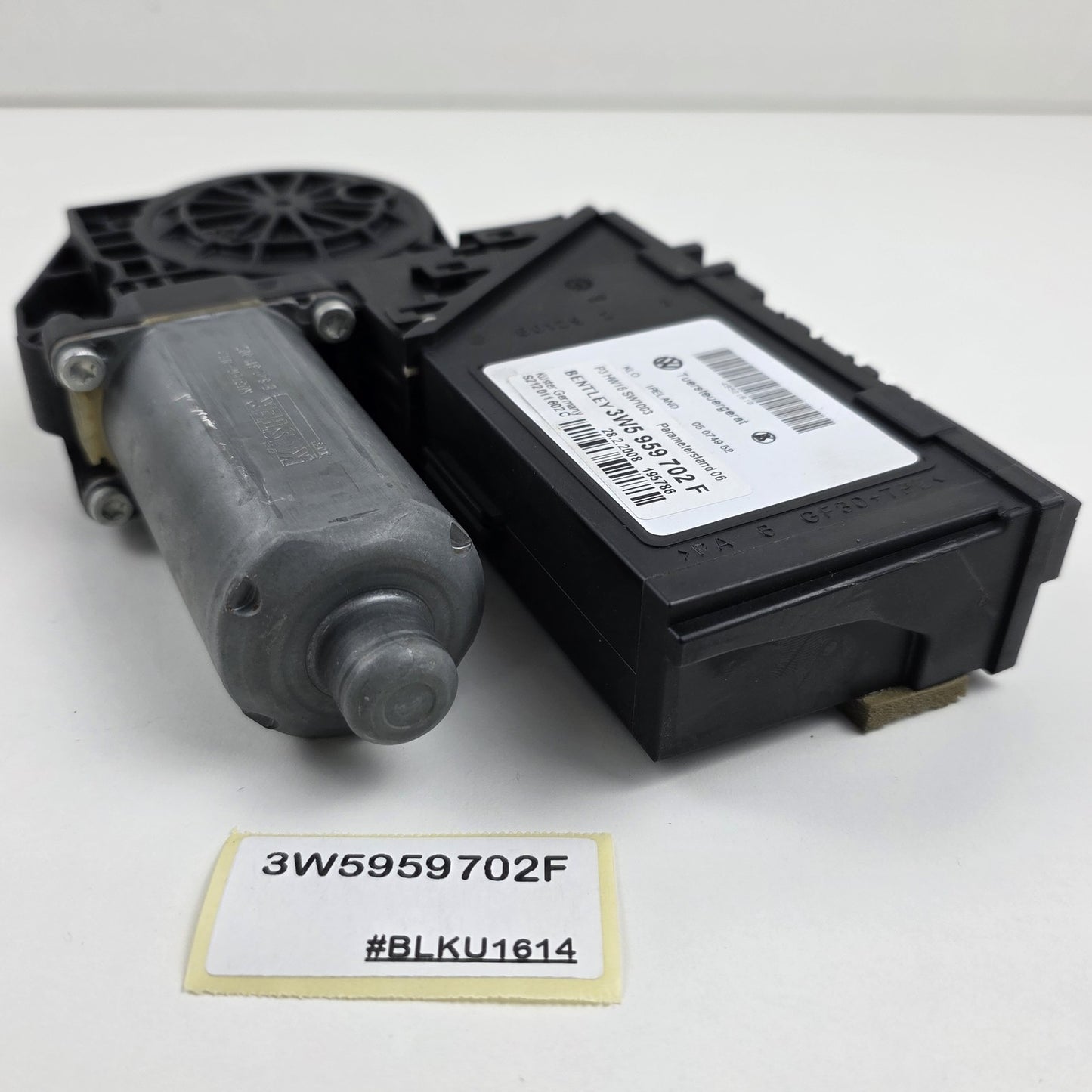 2006-2012 Bentley Continental GT Front Right Door Window Motor 3W5959702F