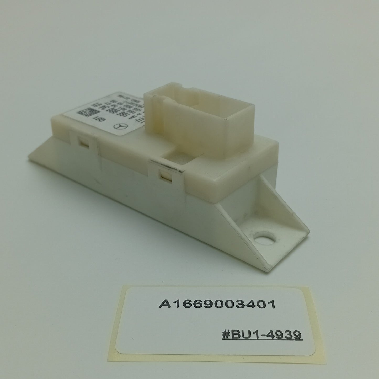 2013-2015 Mercedes-Benz C-Class Control Unit Light Range Adjuster A1669003401