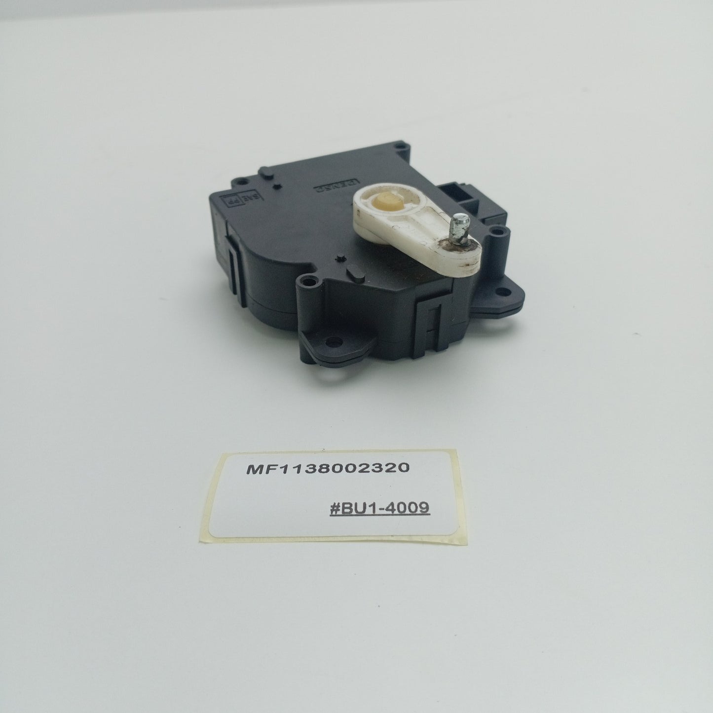 2010-2013 Land Rover LR4 Air Flap Motor Actuator MF1138002320