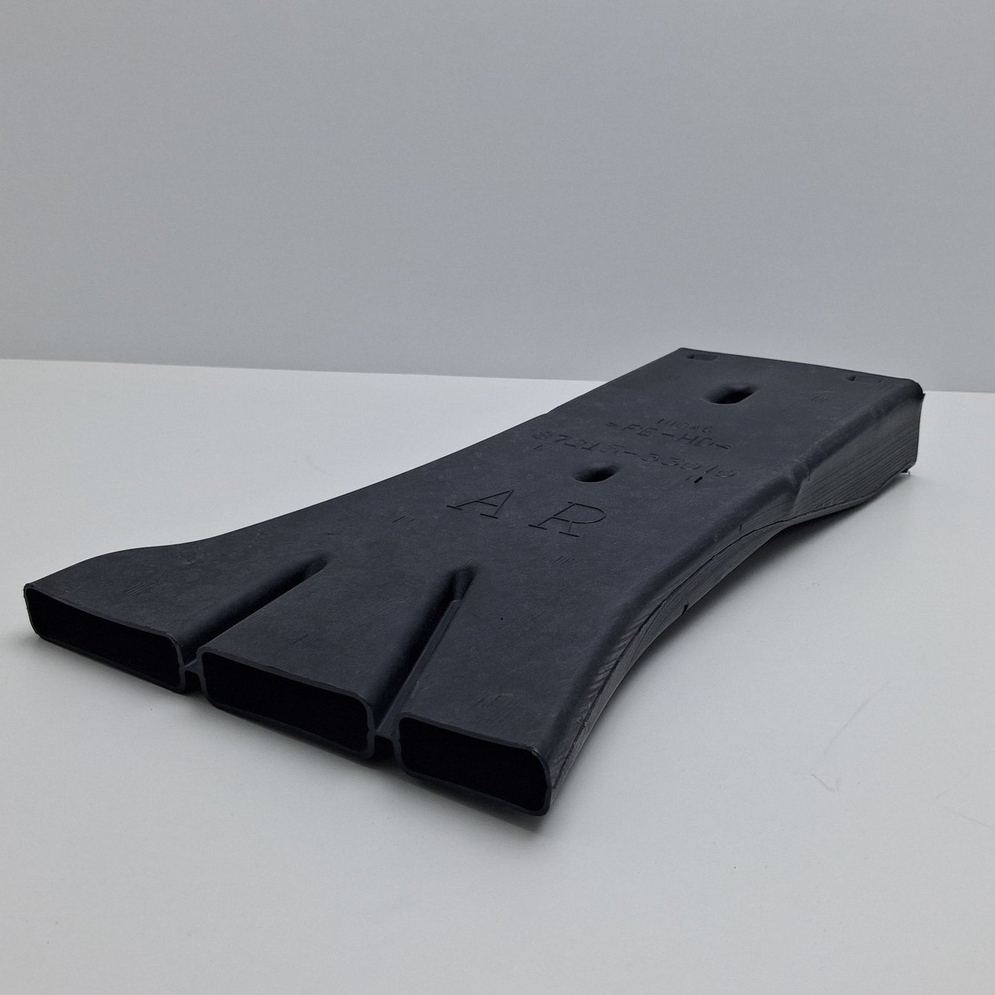 2007-2011 Toyota Camry Rear RH Air Duct Guide 8721533010