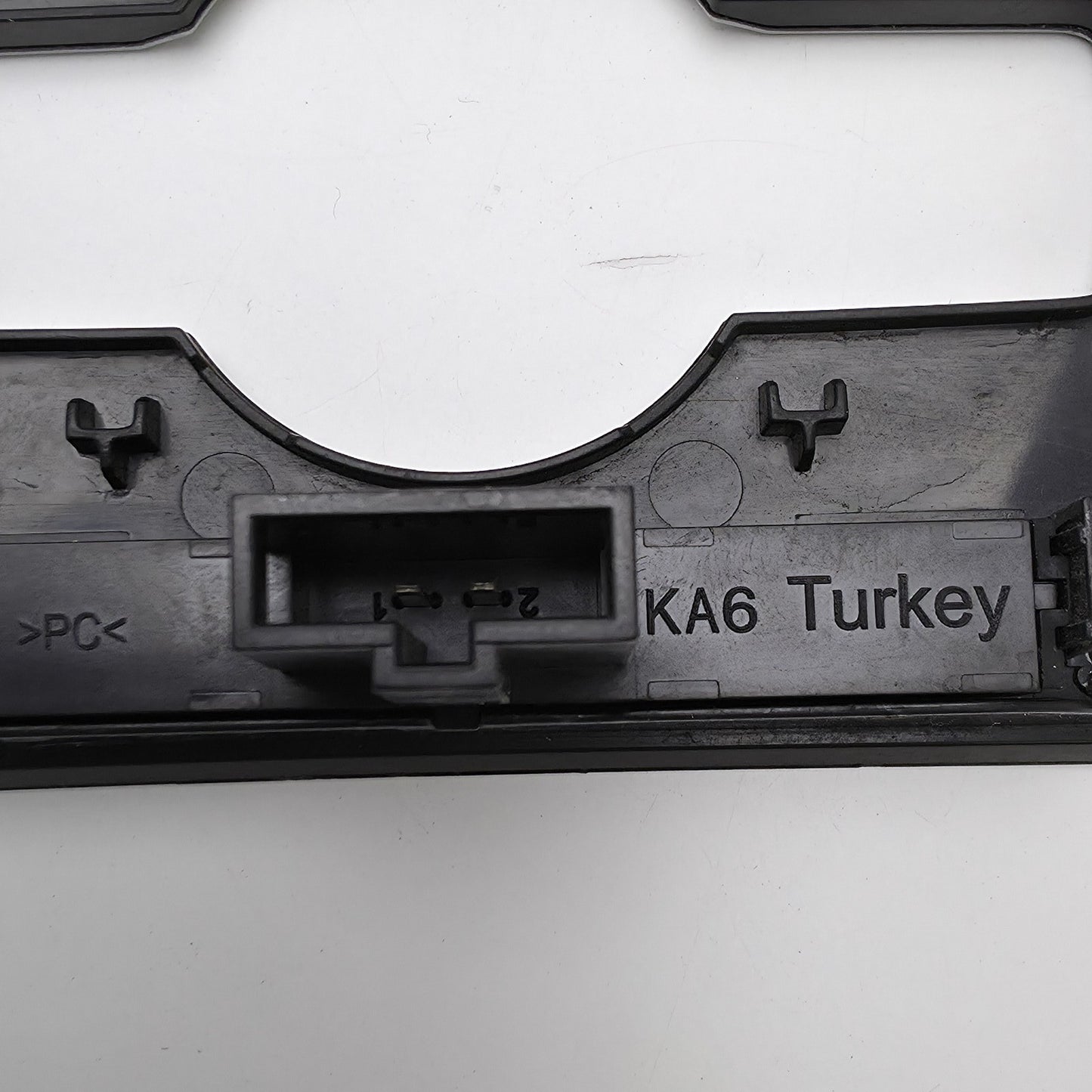 2010-2017 Volkswagen CC Center Console Climate Control Surround Trim 3C8863100B