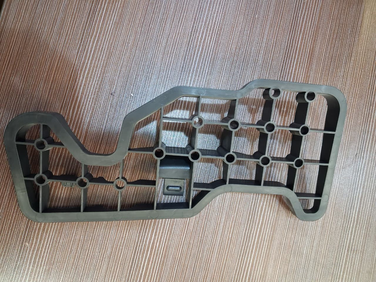16-25 Audi Q7 RH Floor Carpet Mat Bracket Trim OEM USE-4M0864472B