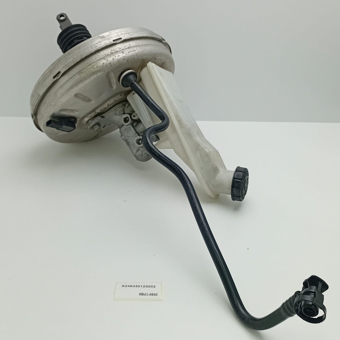2013-2020 Mercedes-Benz GLA-Class BRAKE SERVO A246430123002