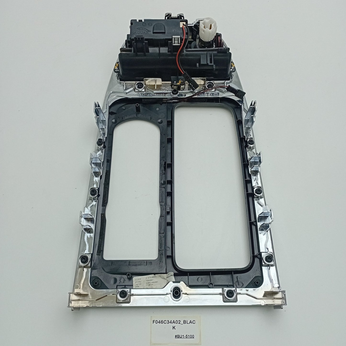 2019 Jaguar XJ CENTER CONSOLE CHROME BEZEL F046C34A02_BLACK