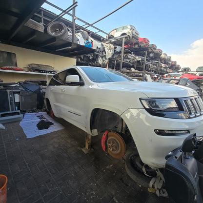 2015 Jeep Grand Cherokee Front Differential Assembly Used OEM 53010969AA