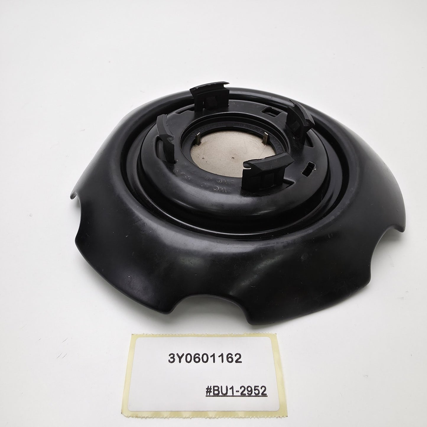 2019 Bentley Bentayga "B" WHEEL CENTER CAP 3Y0601162