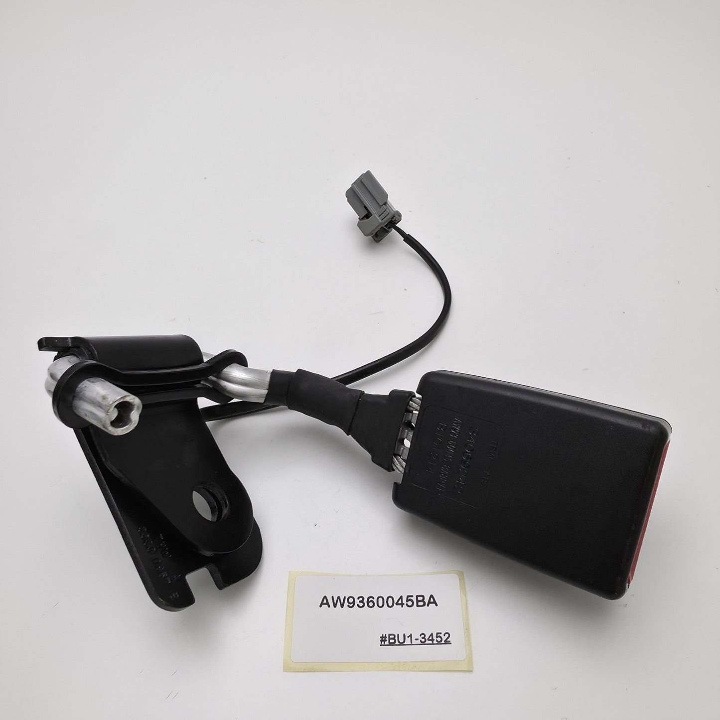 2010-2017 Jaguar XJ Rear Left Driver Side Seat Belt Buckle AW9360045BA