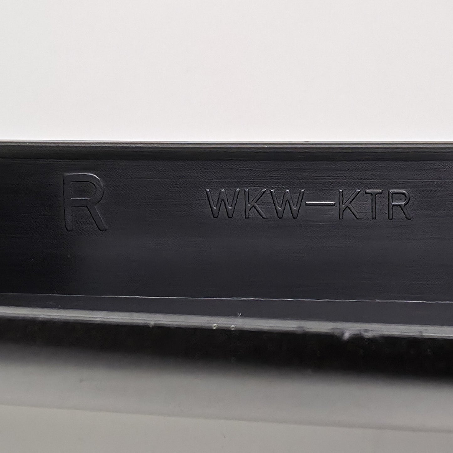 2000-2006 Mini Cooper A-Pillar Cover Right 51337128158
