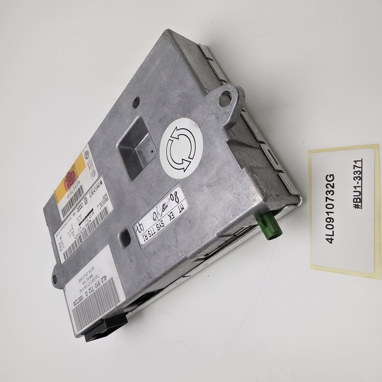 2006-2015 Audi Q7 MMI Control Unit 4L0910732G