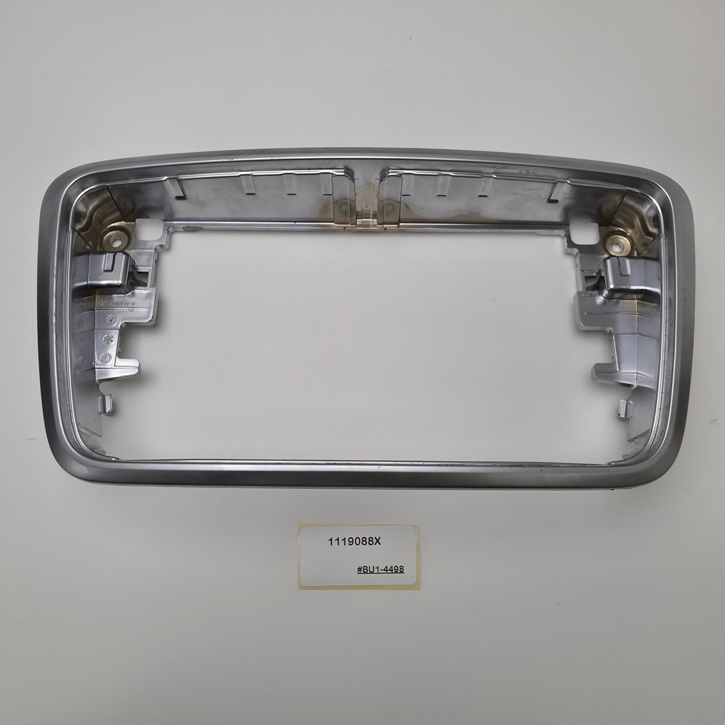 2014-2019 Mercedes-Benz GLA Radio Surround Trim 1119088X