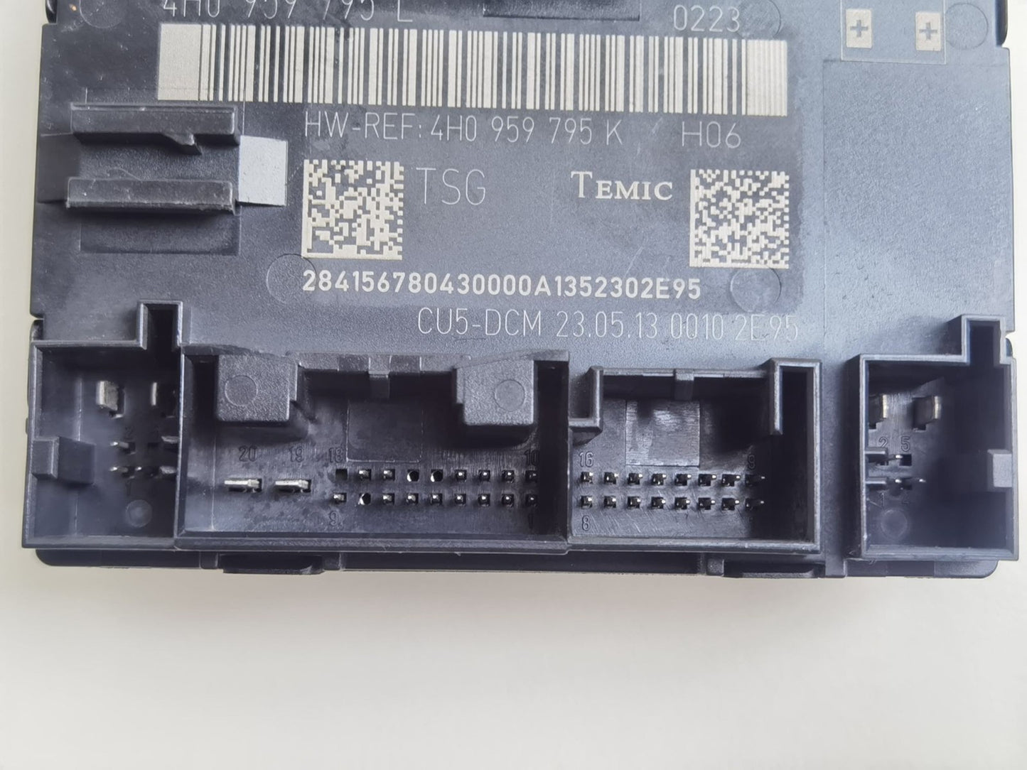 2013-2018 Porsche Cayenne Door Control Module 4H0959795L