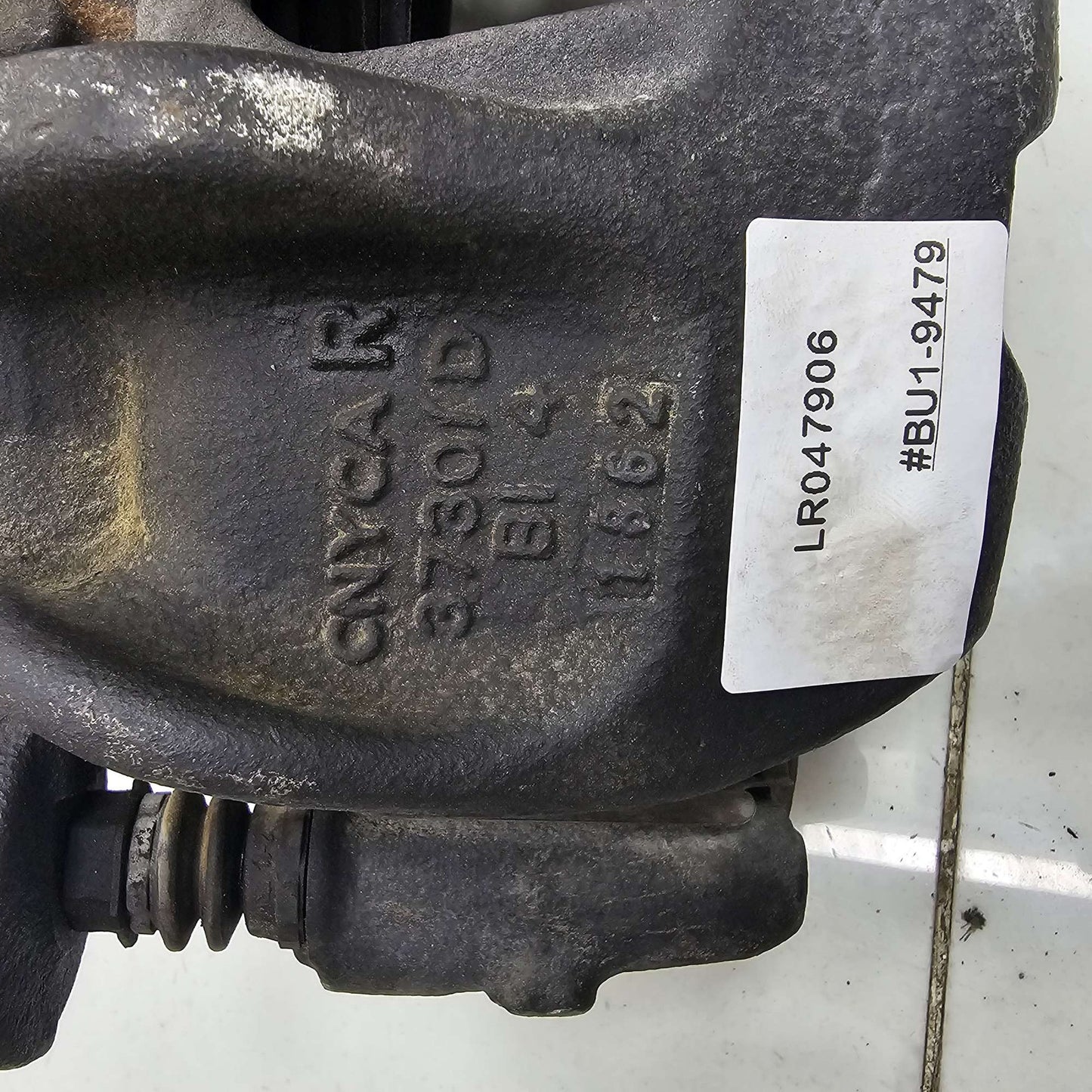 2010-2016 Land Rover LR4 Front Right Brake Caliper LR047906