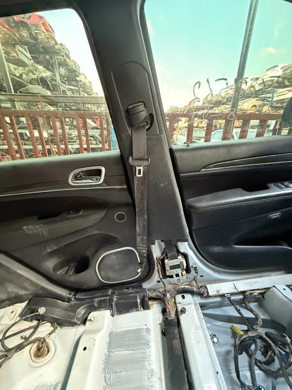 2015 Jeep Grand Cherokee Door Shell Used OEM 68274938AD