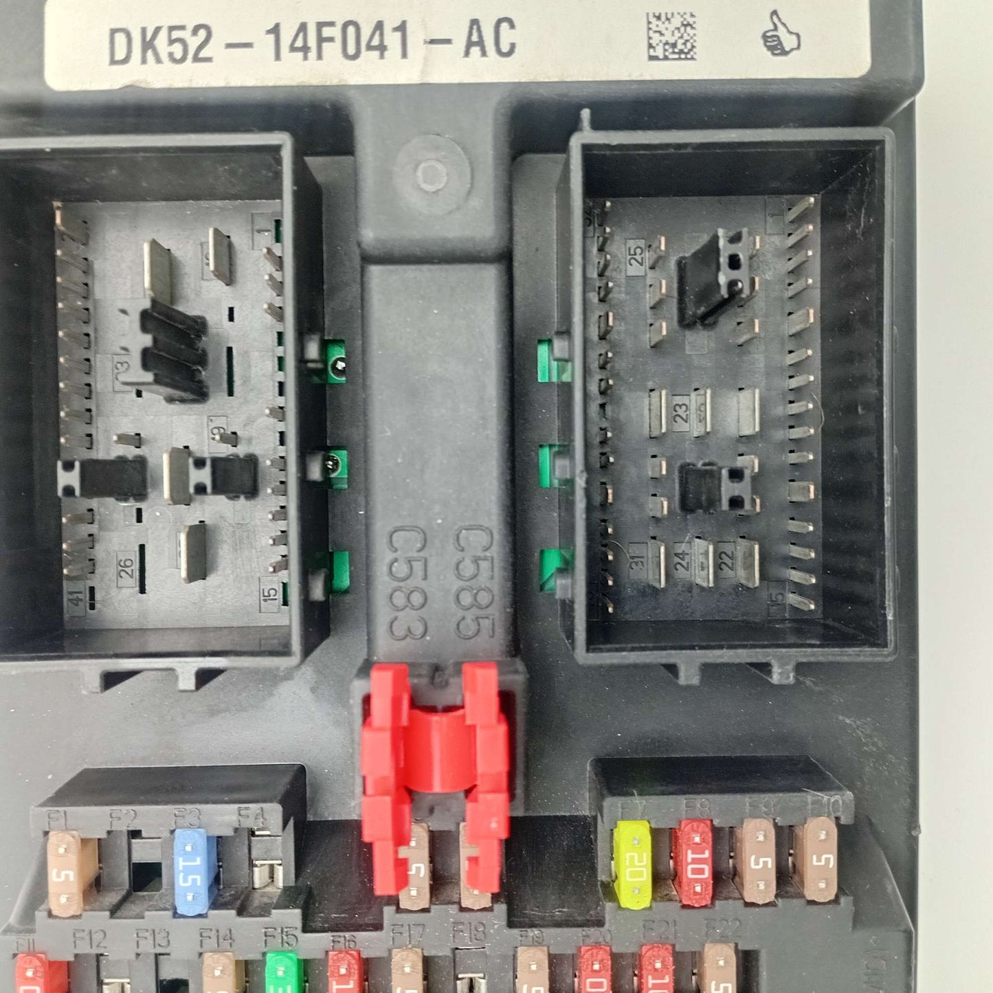2014-2015 Land Rover Range Rover L405 Dash Fuse Box Relay Harness DK5214F041AC