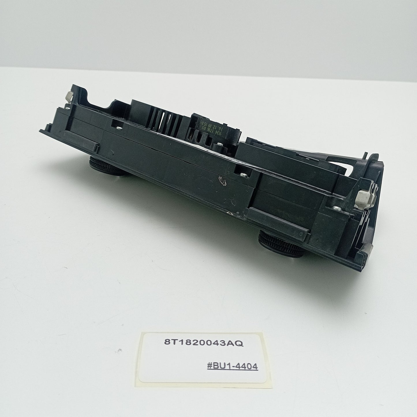 2009-2012 Audi S4 Climate Control Unit 8T1820043AQ