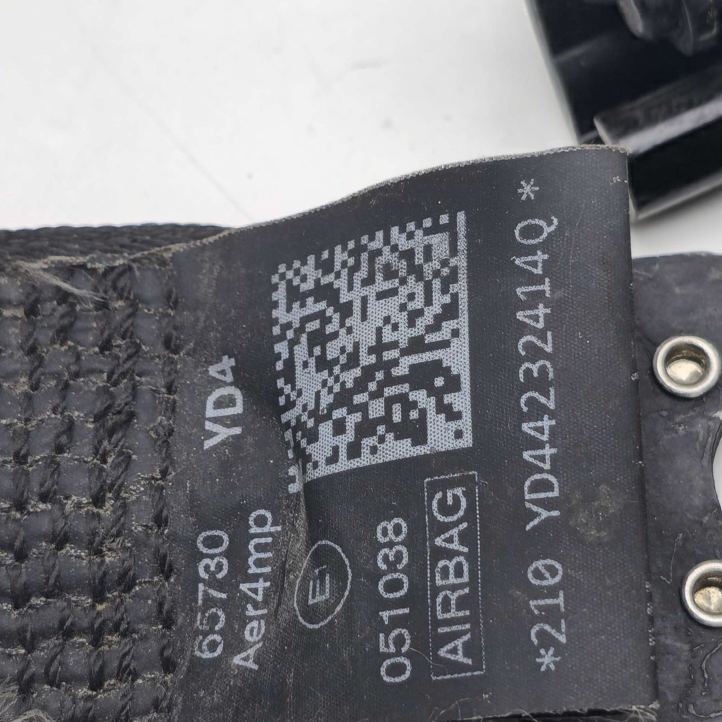 2011-2018 Audi A8 FRONT RIGHT SEATBELT 4H0857706D