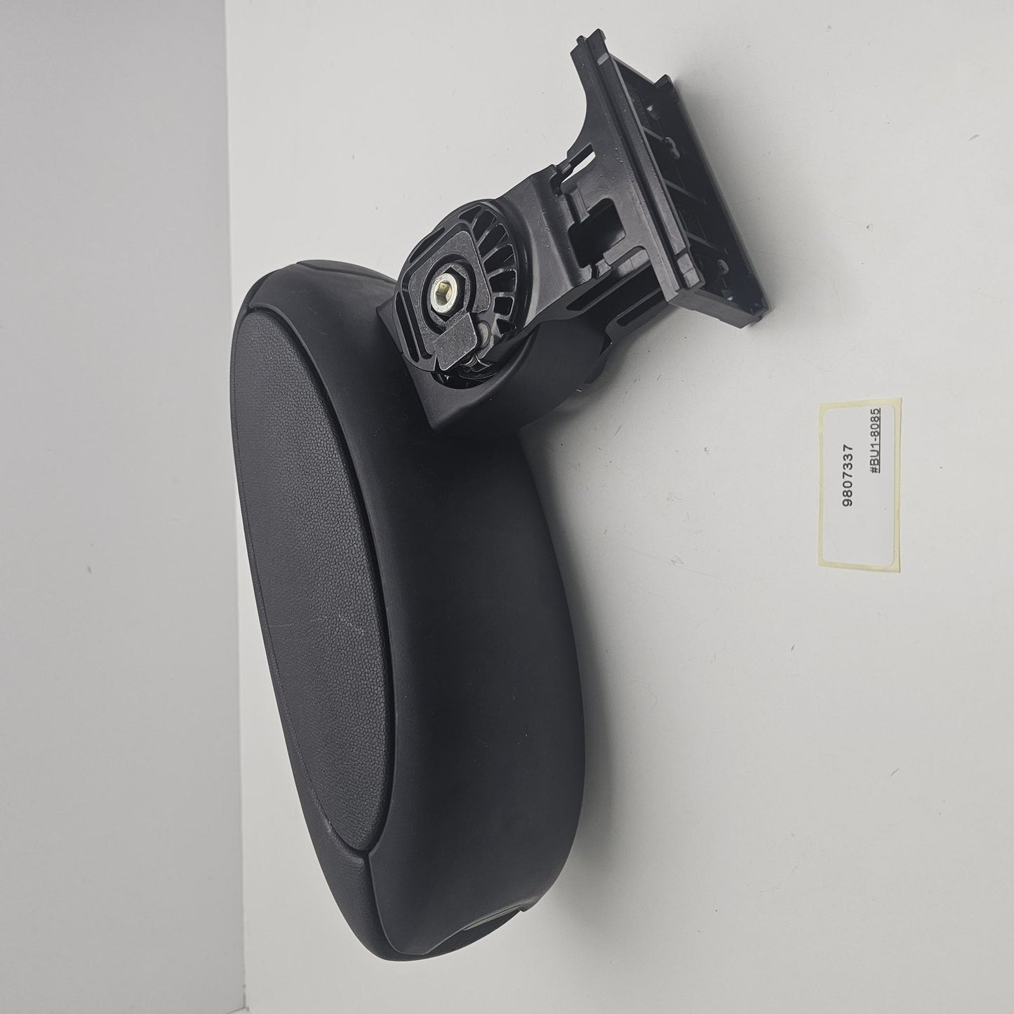 2010-2013 Mini Countryman R60 Center Console Armrest Assembly 9807337