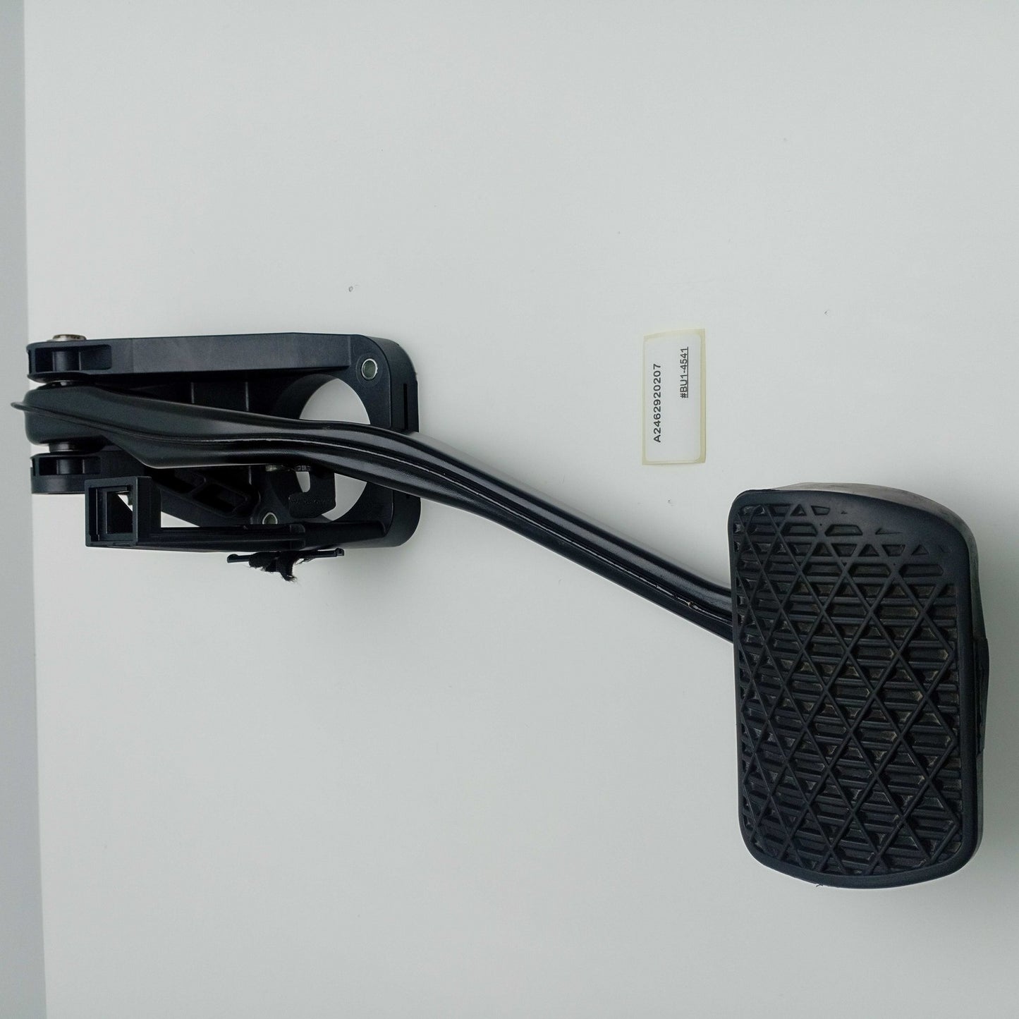 2013-2019 Mercedes-Benz CLA BRAKE PEDAL A2462920207
