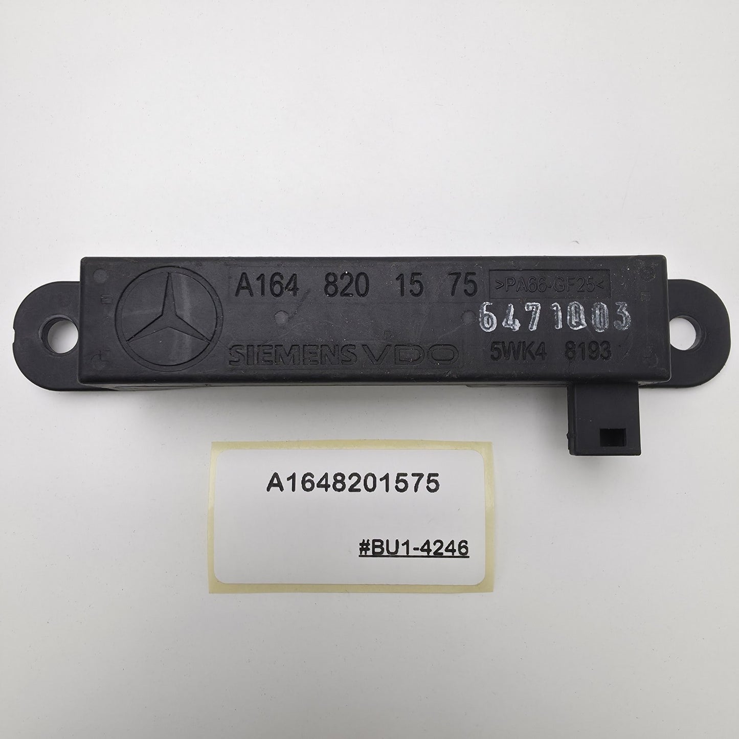 2006-2011 Mercedes-Benz ML Keyless Go Antenna A1648201575