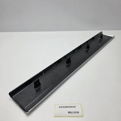 1998-2005 Mercedes-Benz W220 Front Door Sill Trim Cover A2206805535