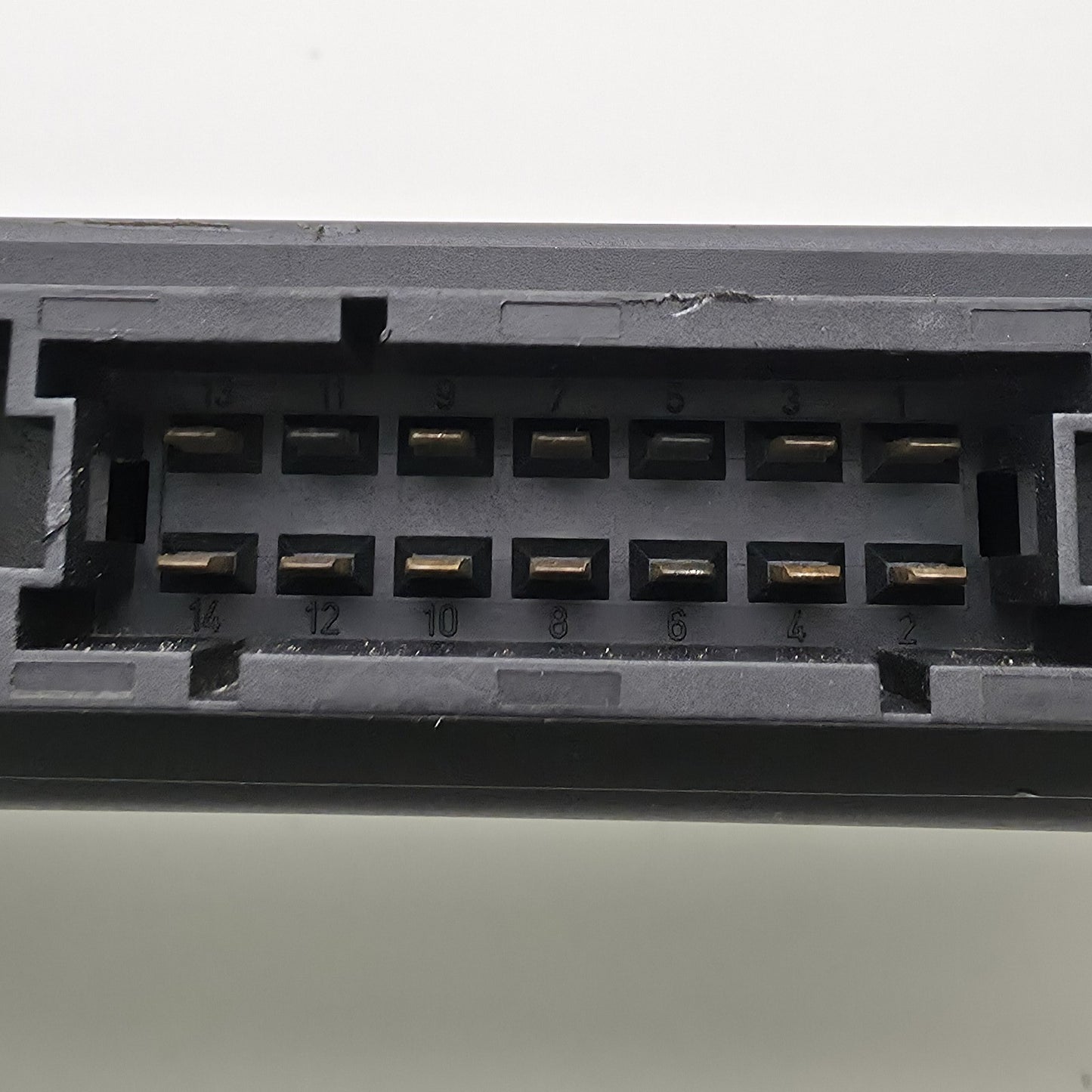 2005-2014 Mercedes-Benz S600 W221 Rear Seat Control Module A2218706187
